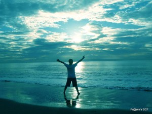 stockvault-pose-on-the-side-of-the-beach109478